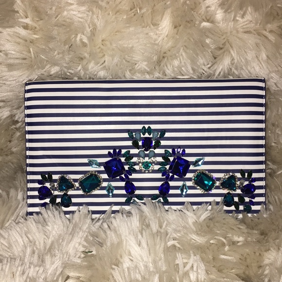 Express Handbags - Express clutch